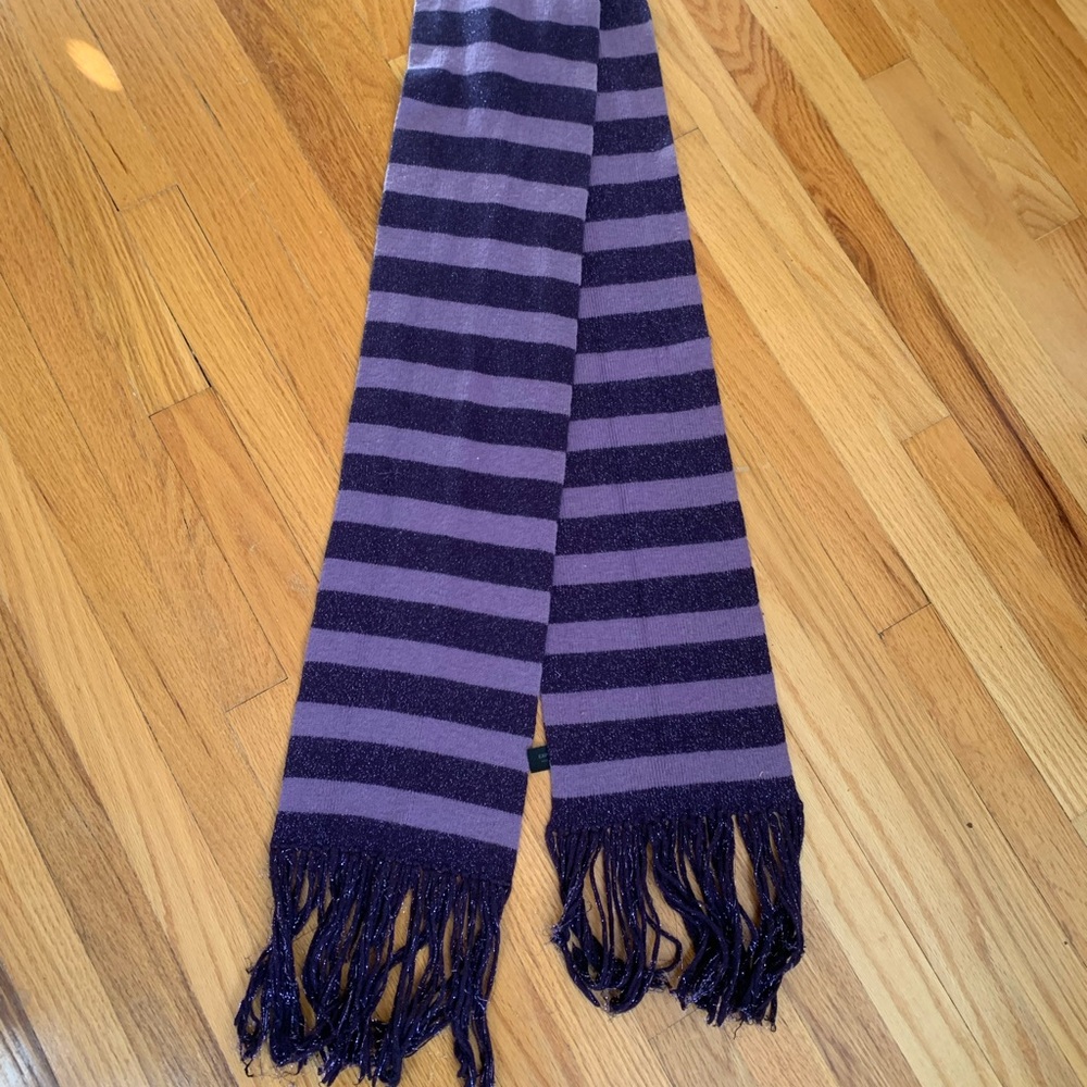 Beautiful scarf. Wool blend.